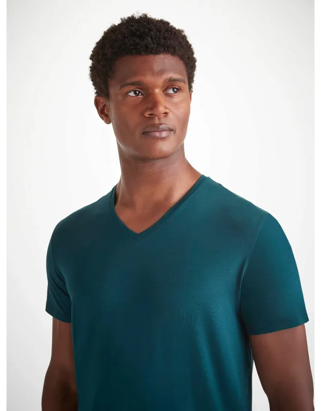 V-neck T-shirt