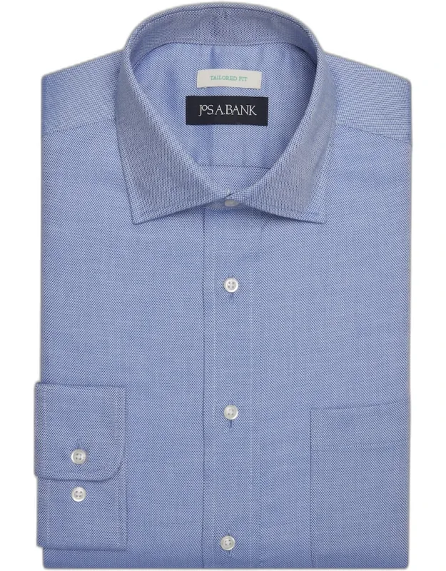 Tailored Fit Spread Collar Solid Dress Shirt
