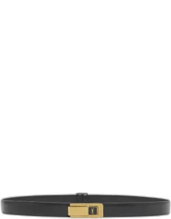 Skinny Leather Belt With Adjustable Fit And Varnish Finish