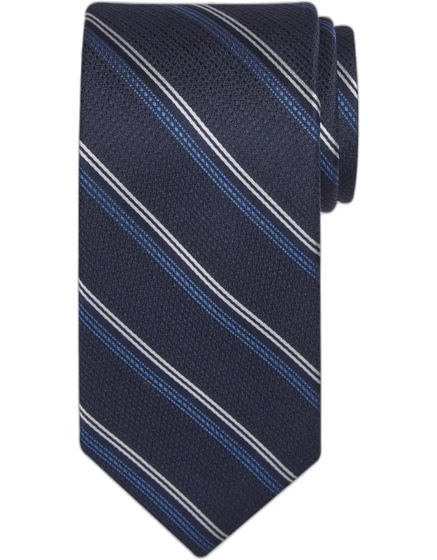 Traveler Collection Smooth Stripe Tie