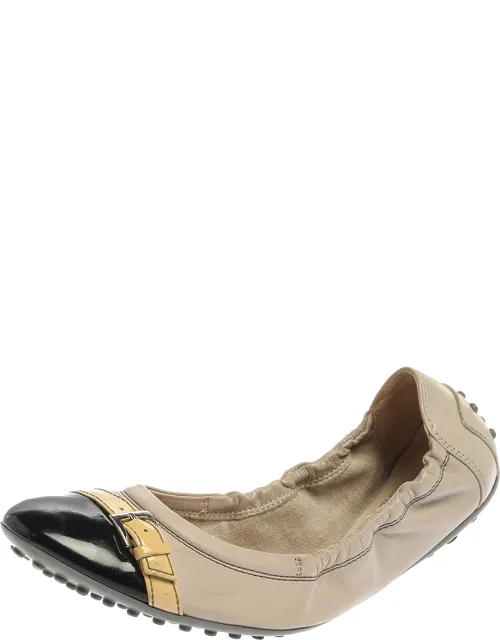 Leather And Patent Leather Cap Toe Buckle Detail Scrunch Ballet Flats