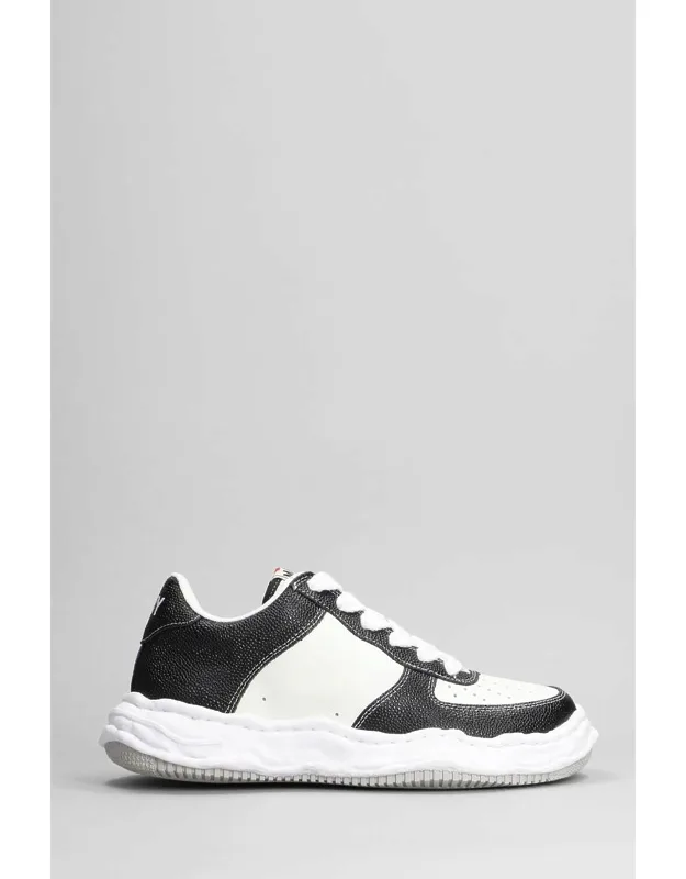 Sneakers With Perforated Upper Toe And Rubber Outsole