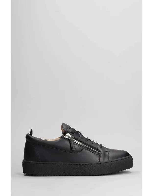 Frankie Sneakers In Leather With Side Zip And Rubber Outsole