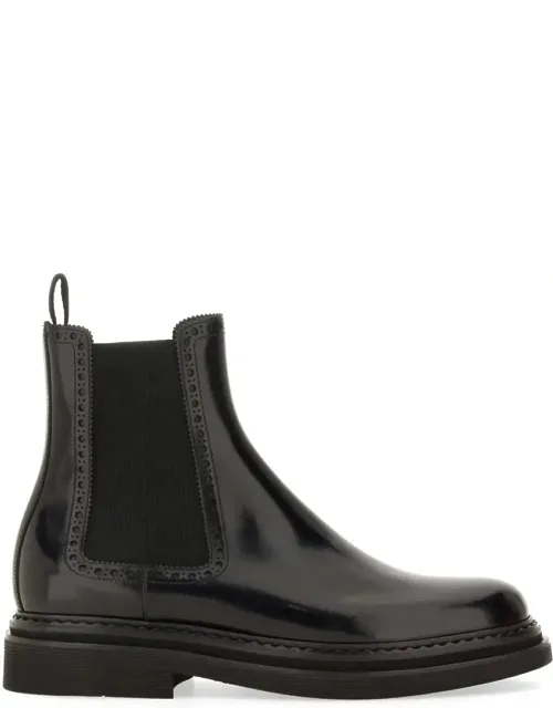En