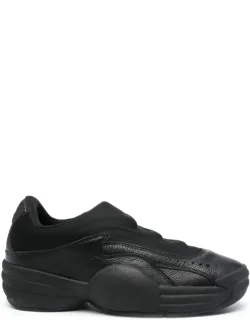 Hoop Slip-on Sneakers