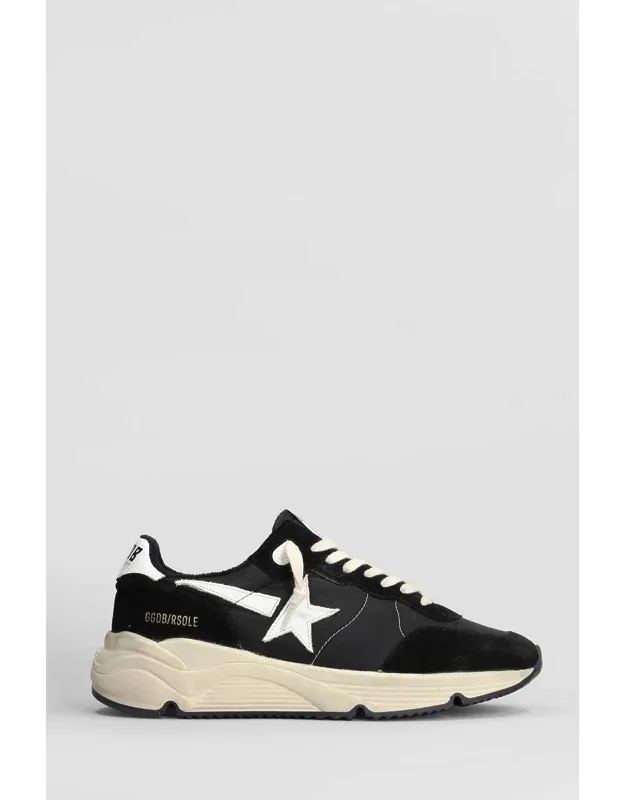 Running Sneakers With Contrasting Stitching And Rubber Sole