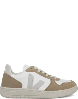V-10 Chfree Shoes