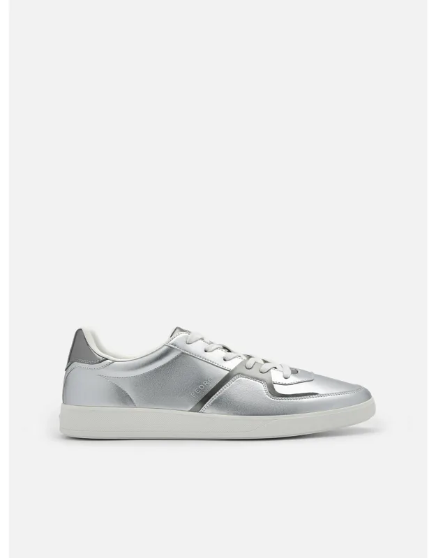 Icon Fleet Sneakers