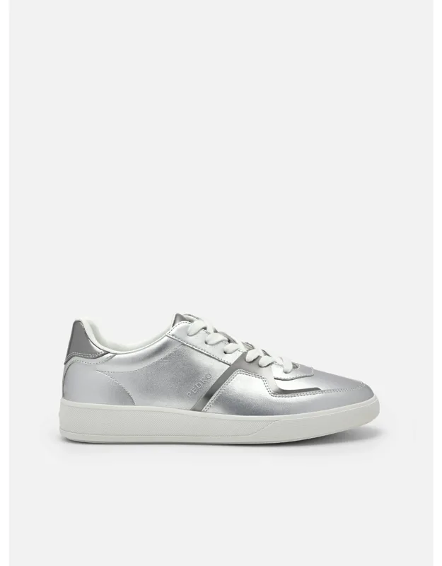 Icon Fleet Sneakers