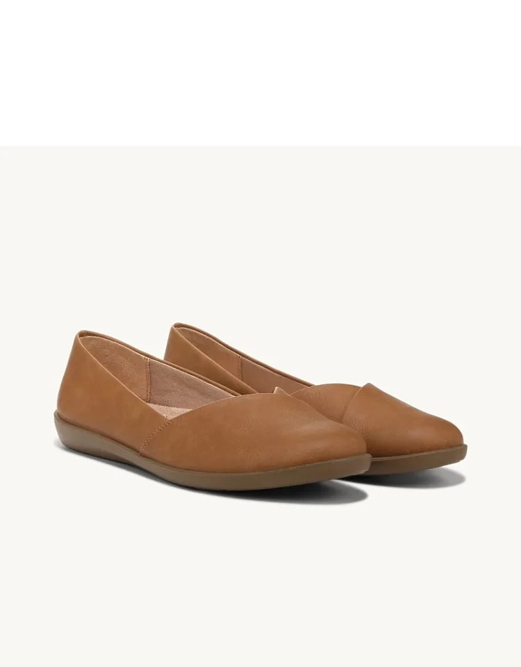 Lifestride Notorious Flat Shoes With Faux Leather And Round Toe