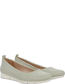Timeless Slip-on Flats
