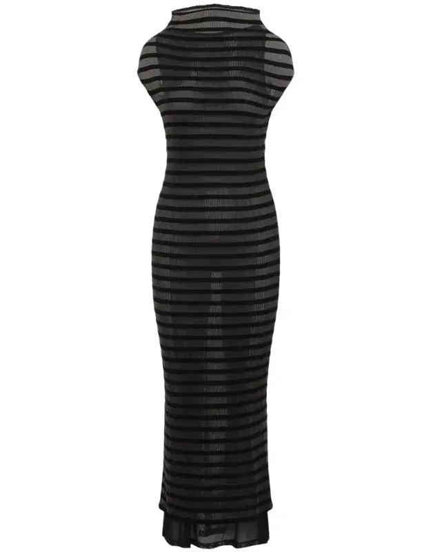Dress With Volcano Neckline And Slim Fit