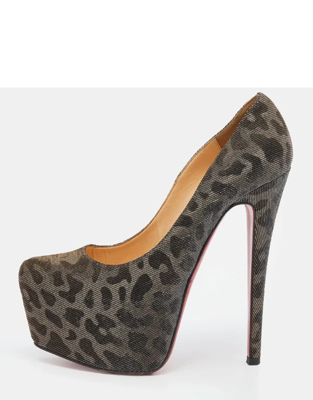 Daffodile Pumps With Concealed Platforms And Towering Heels