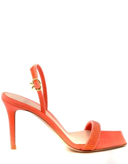 Sandal