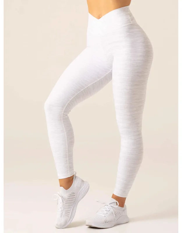 Momentum Cross Over Scrunch Leggings