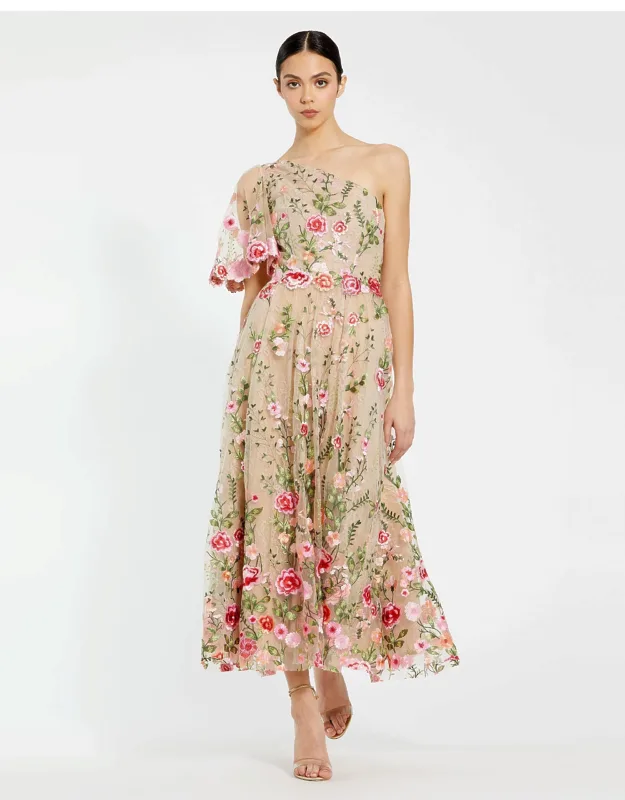 Mac Duggal One Shoulder Lace Embroidered Dress With One Shoulder Neckline And Fitted Bodice