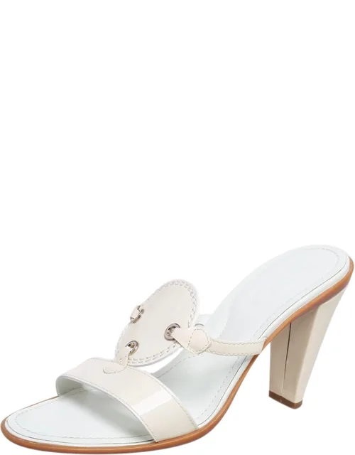 Cream Patent Leather Open Toe Slide Sandals