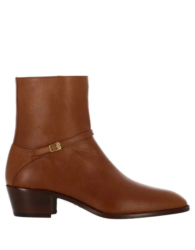 Valentino Garavani Boots With Timeless Elegance And Durable Leather Sole