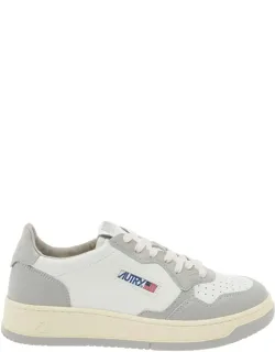 Medalist Low Top Sneakers With Logo Detail In Leather