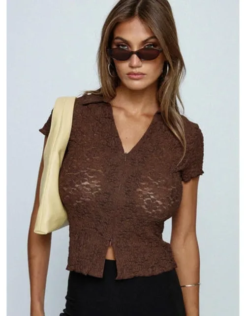 Best Shot Collared Top