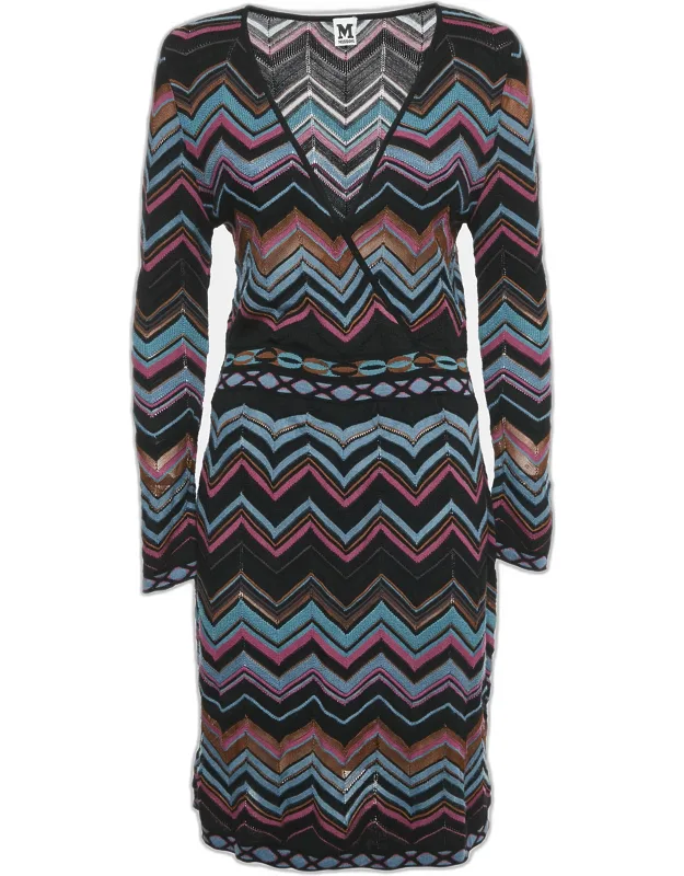 Multicolor Chevron Pattern Knit V-neck Short Dress