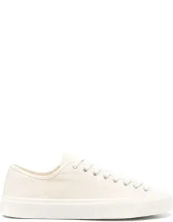 Ares Sneakers