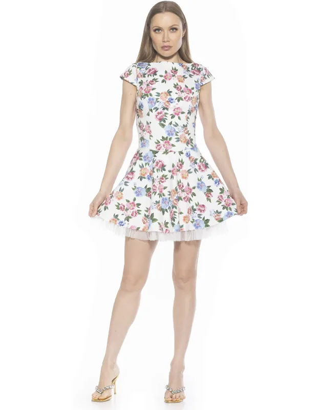 Aleena Dress With Flared Skirt And Boatneck Neckline
