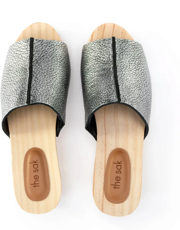 Ella Clog Sandal With Comfort And Sustainability