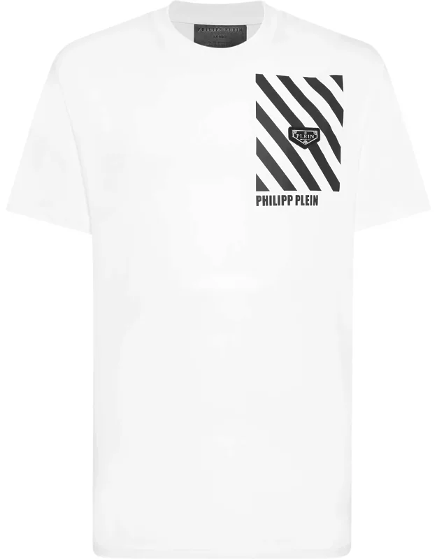Round Neck T-shirt With Distinctive Striped Design And Soft, Breathable Fit