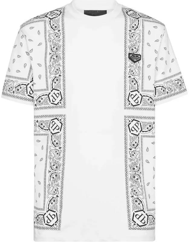 Round Neck T-shirt With Bandanna-style Paisley Print