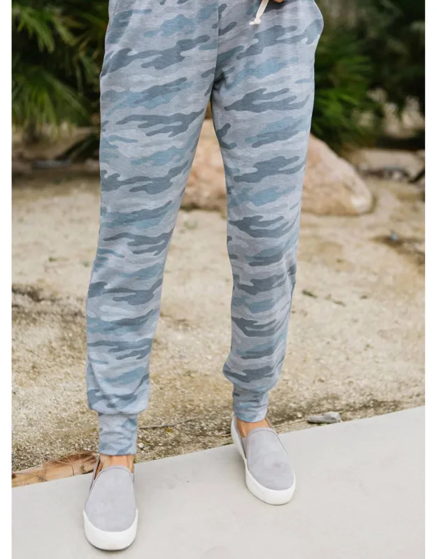 Joggers In Camo