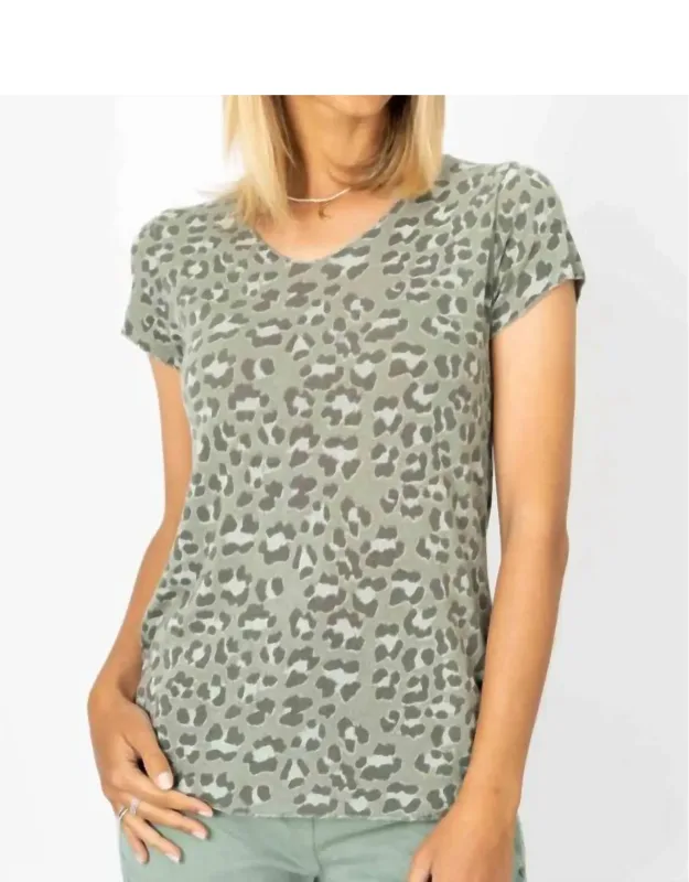 Cheetah Print T-shirt