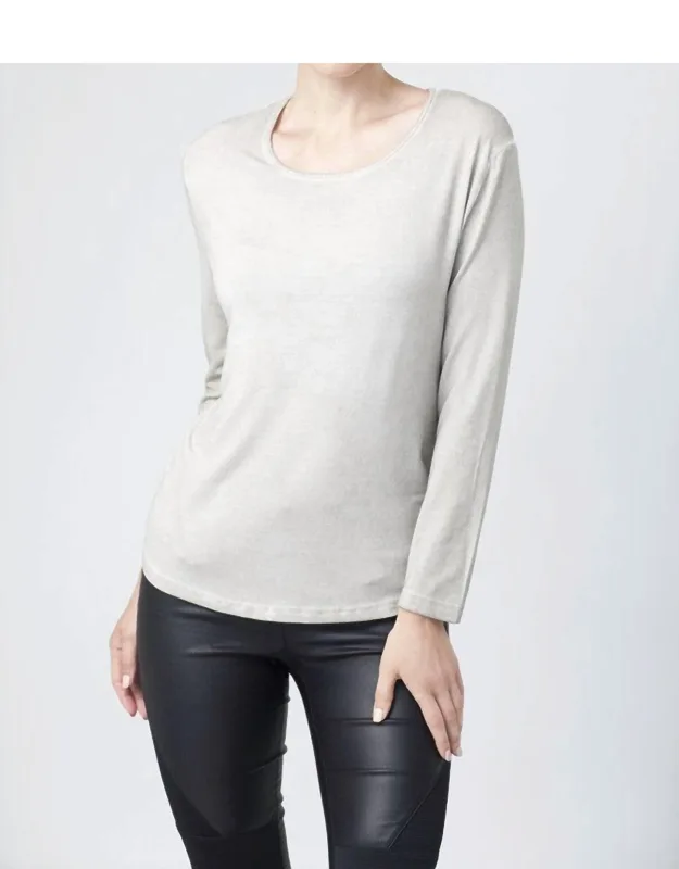 Scoop-neck Top