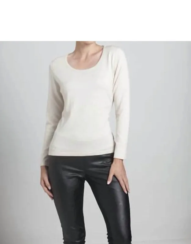 Scoop Neck Long Sleeve Top