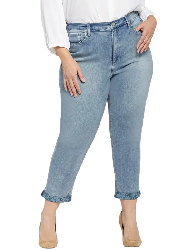 Girlfriend Skinny Jeans