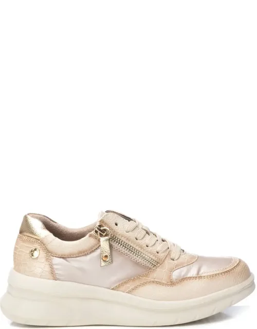 Casual Sneakers With Lacing And Lightweight Soles