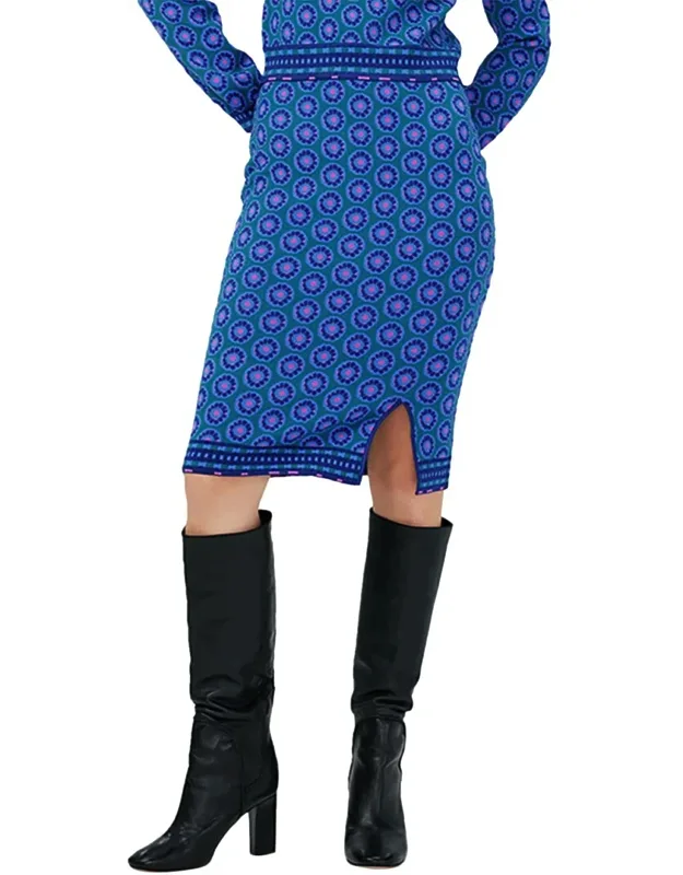 Gusta Pencil Skirt With Split Hem