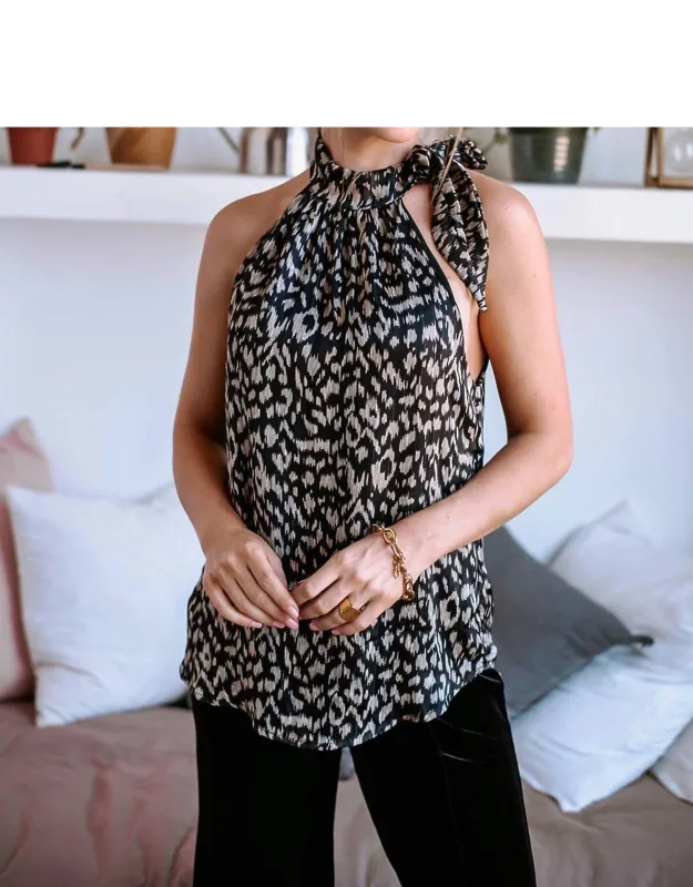 Halter With A Tie Top - Fit And Functionality