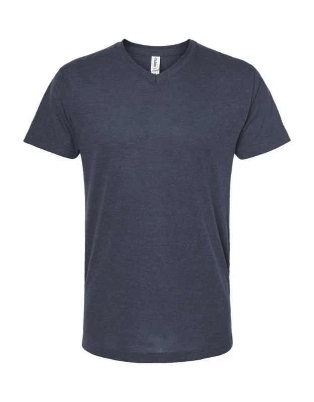 Poly-rich V-neck T-shirt With Ribbed Collar And Double-needle Stitching