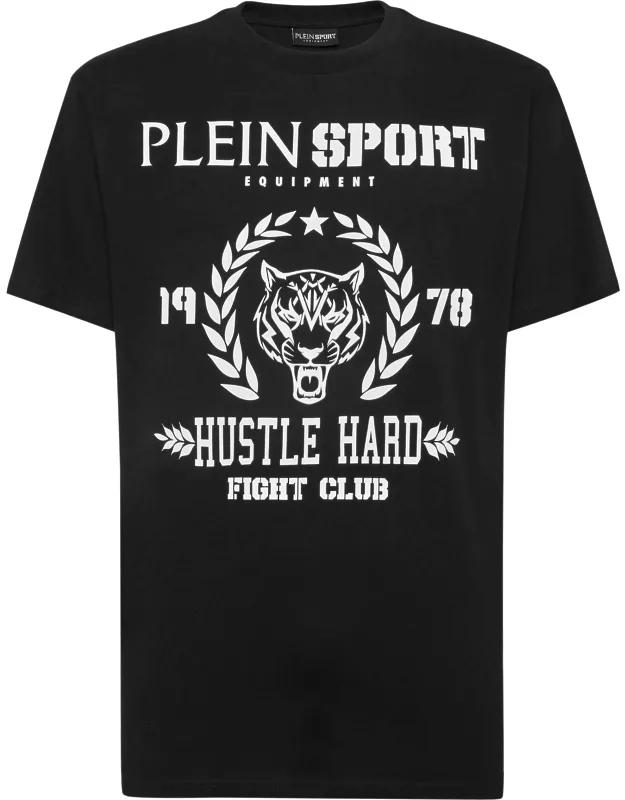 T-shirt With Maximum Comfort And Rib Knit Neckline