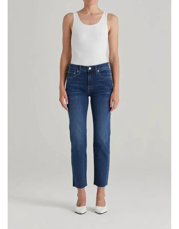 Bree Jeans In Deja Blue Comfortable Fit Equipped With Pockets