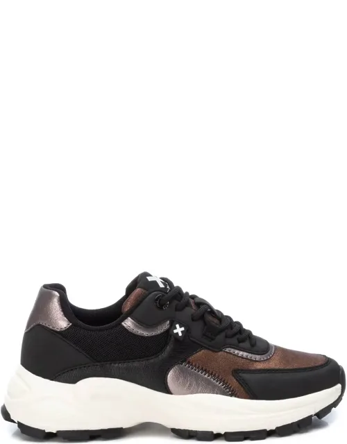 Casual Sneakers With Lightweight Soles And Perfect Fit