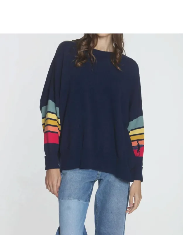 Retro Sweatshirt - Oversized With Exposed Seams And Retro Graphics