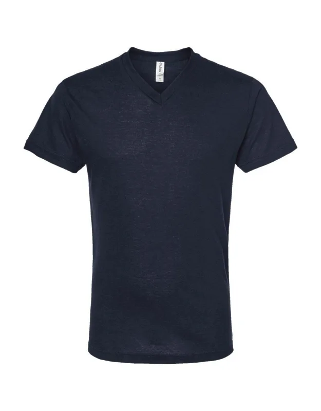 Poly-rich V-neck T-shirt With Ribbed Collar And Double-needle Stitching