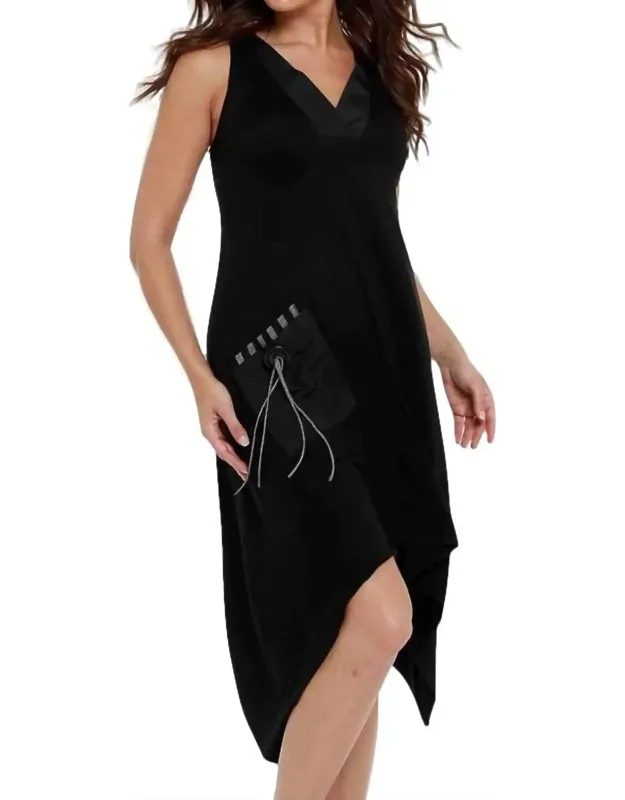V-neck Sleeveless Dress