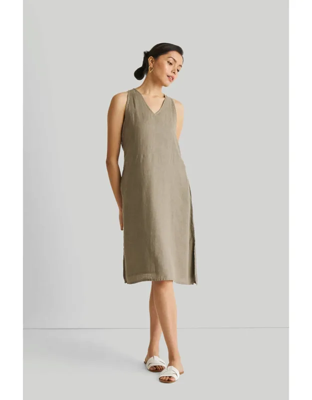 Reading Tea Leaves Dress With A Line Fit And Side Slits