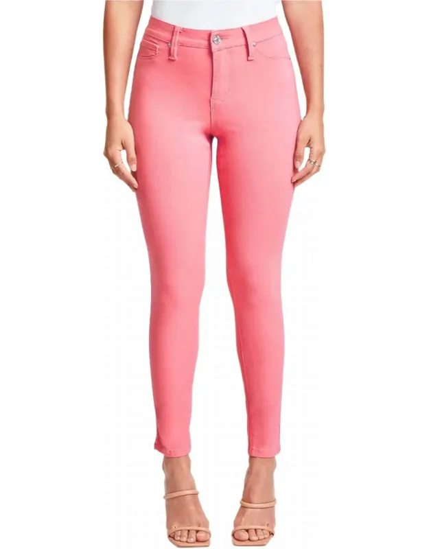 Hyperstretch Skinny Jeans With Exclusive Hyperstretch Technology And Flattering Inseam