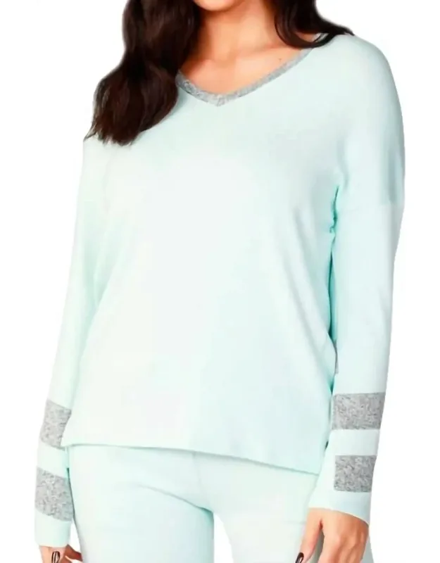 Long Sleeve Love V-neck Top