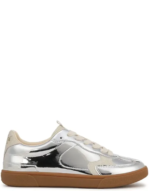 Lace-up Sneakers - Tastic