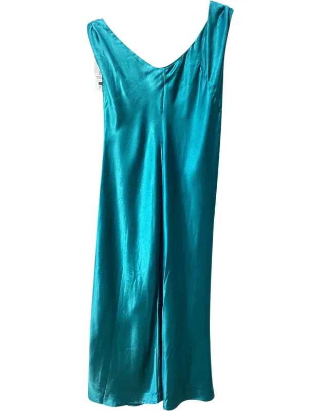V-neck Midi Sleeveless Dress